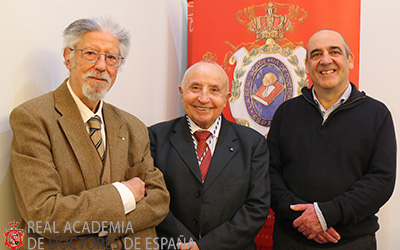 Centenario de la Mecánica Cuántica